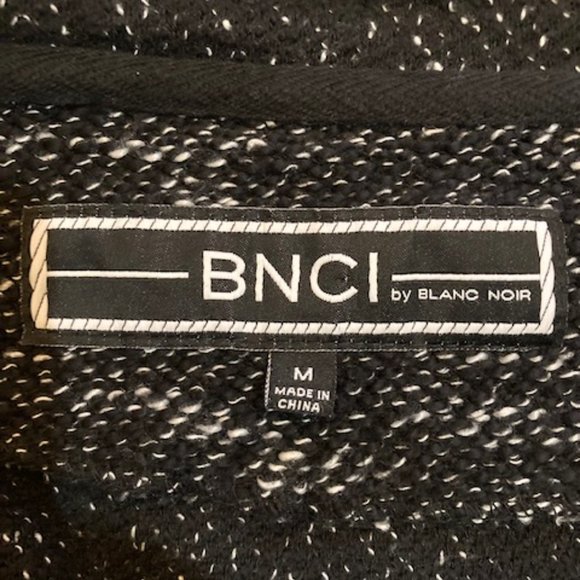 BNCI by Blanc Noir ruffle collar sweater, size Medium - Picture 8 of 10